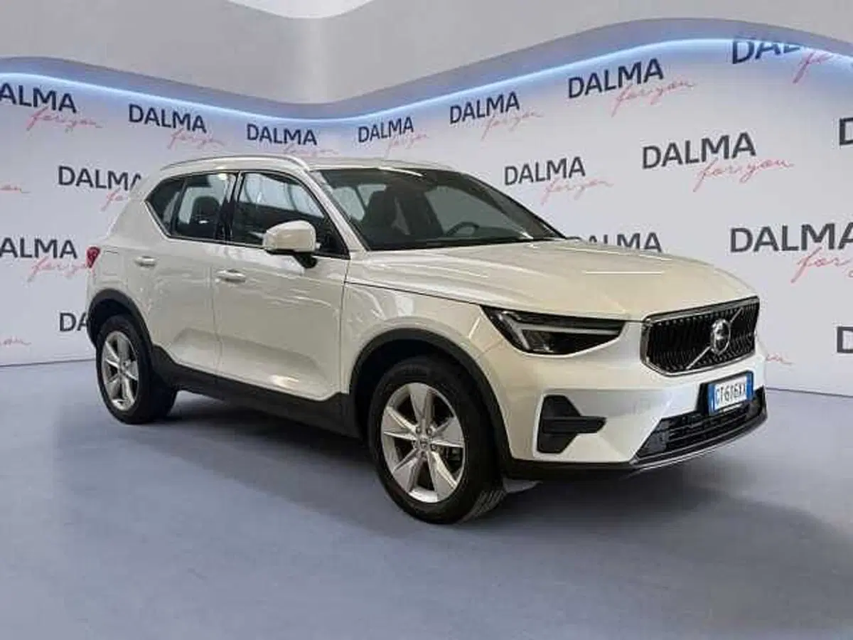 VOLVO Veicoli Commerciali XC40 usata a Milano (7)