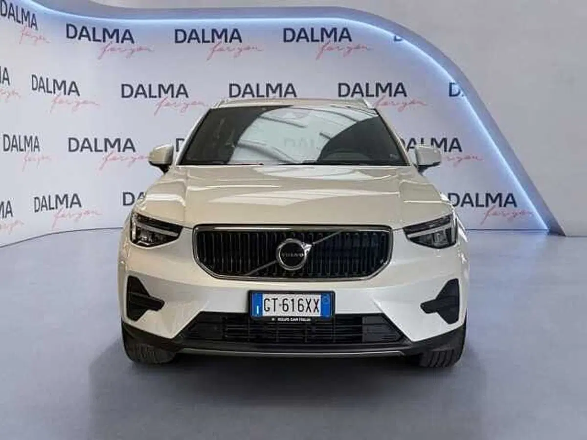 VOLVO Veicoli Commerciali XC40 usata a Milano (8)