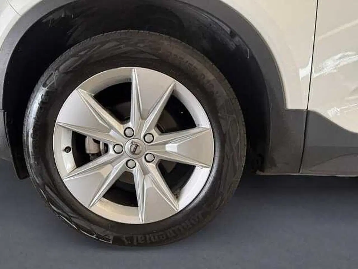VOLVO Veicoli Commerciali XC40 usata a Milano (9)