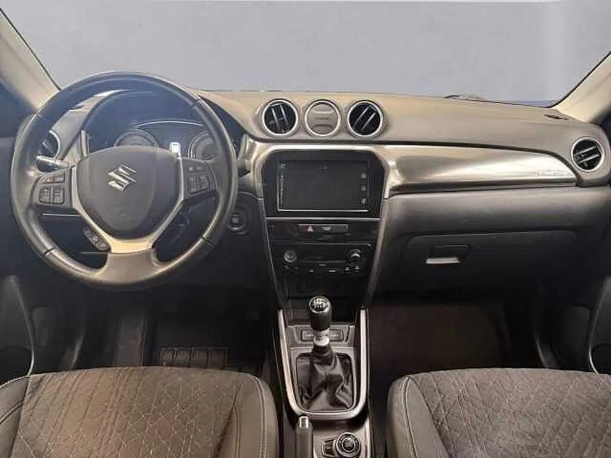 Suzuki Vitara usata a Milano (11)