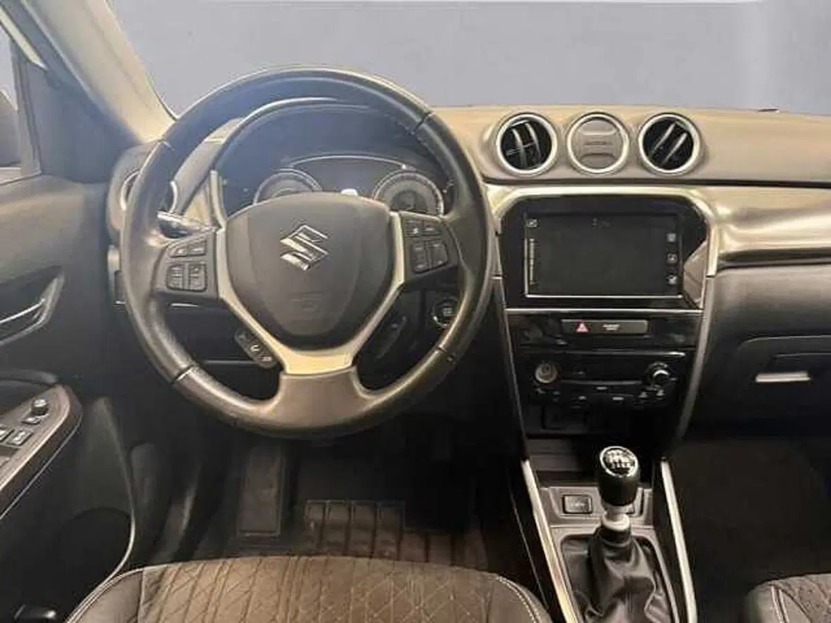Suzuki Vitara usata a Milano (12)