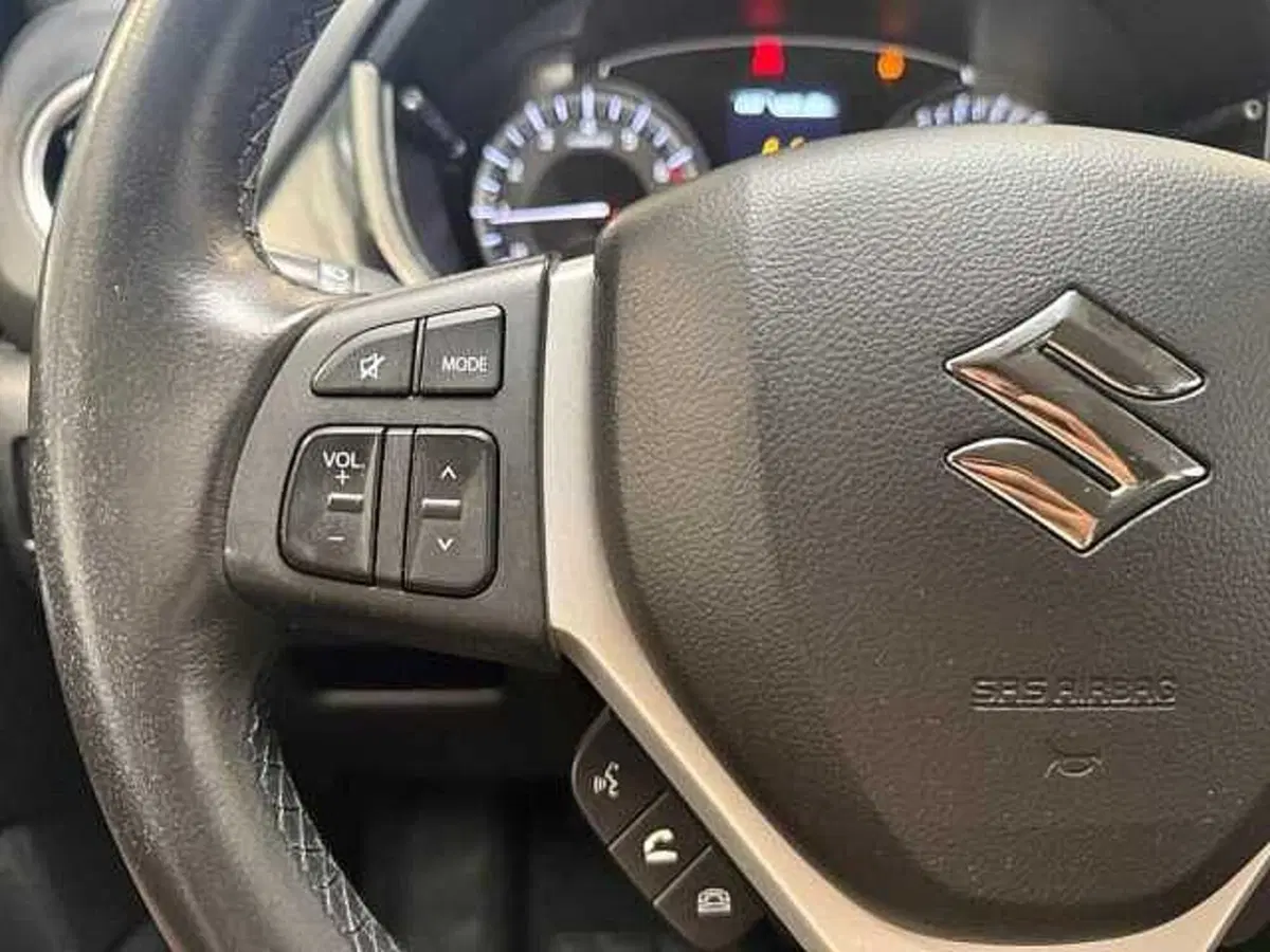 Suzuki Vitara usata a Milano (16)