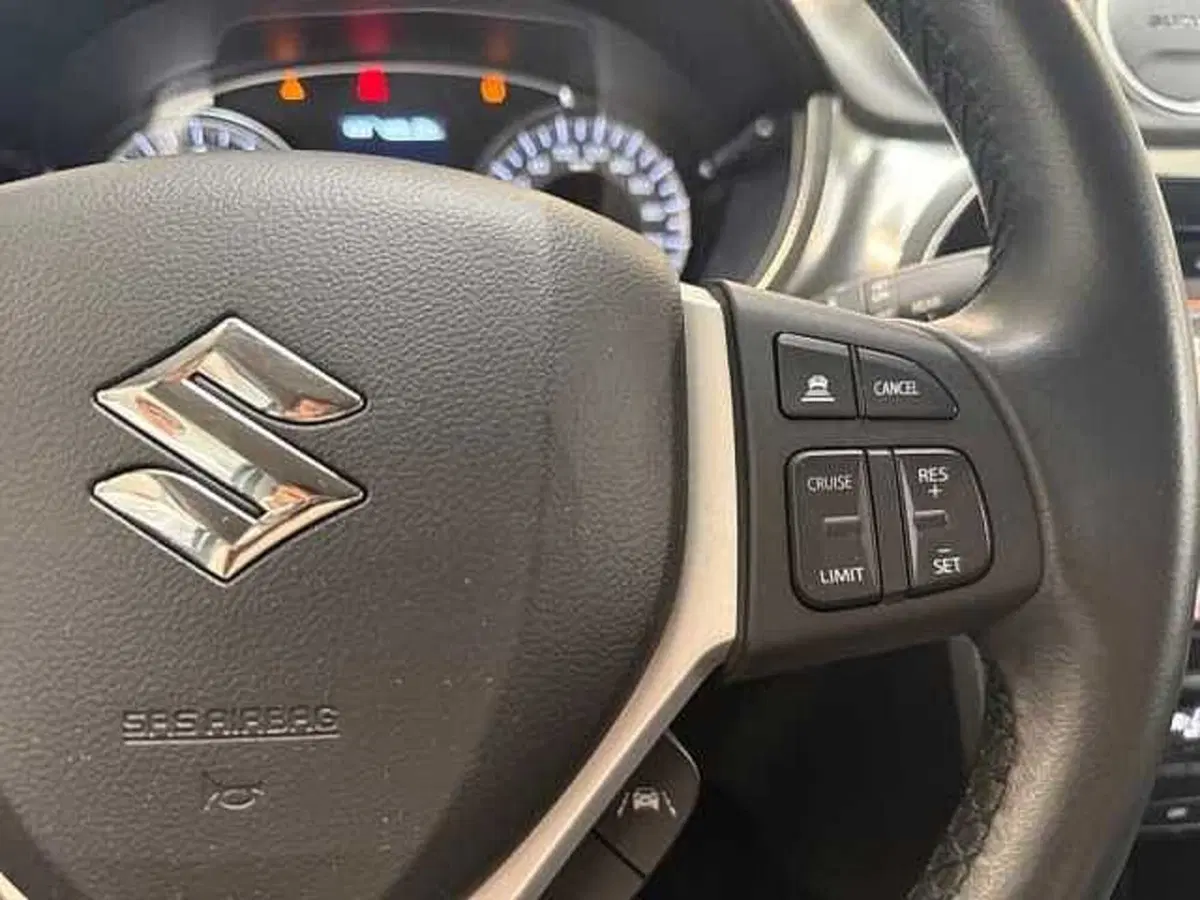 Suzuki Vitara usata a Milano (17)