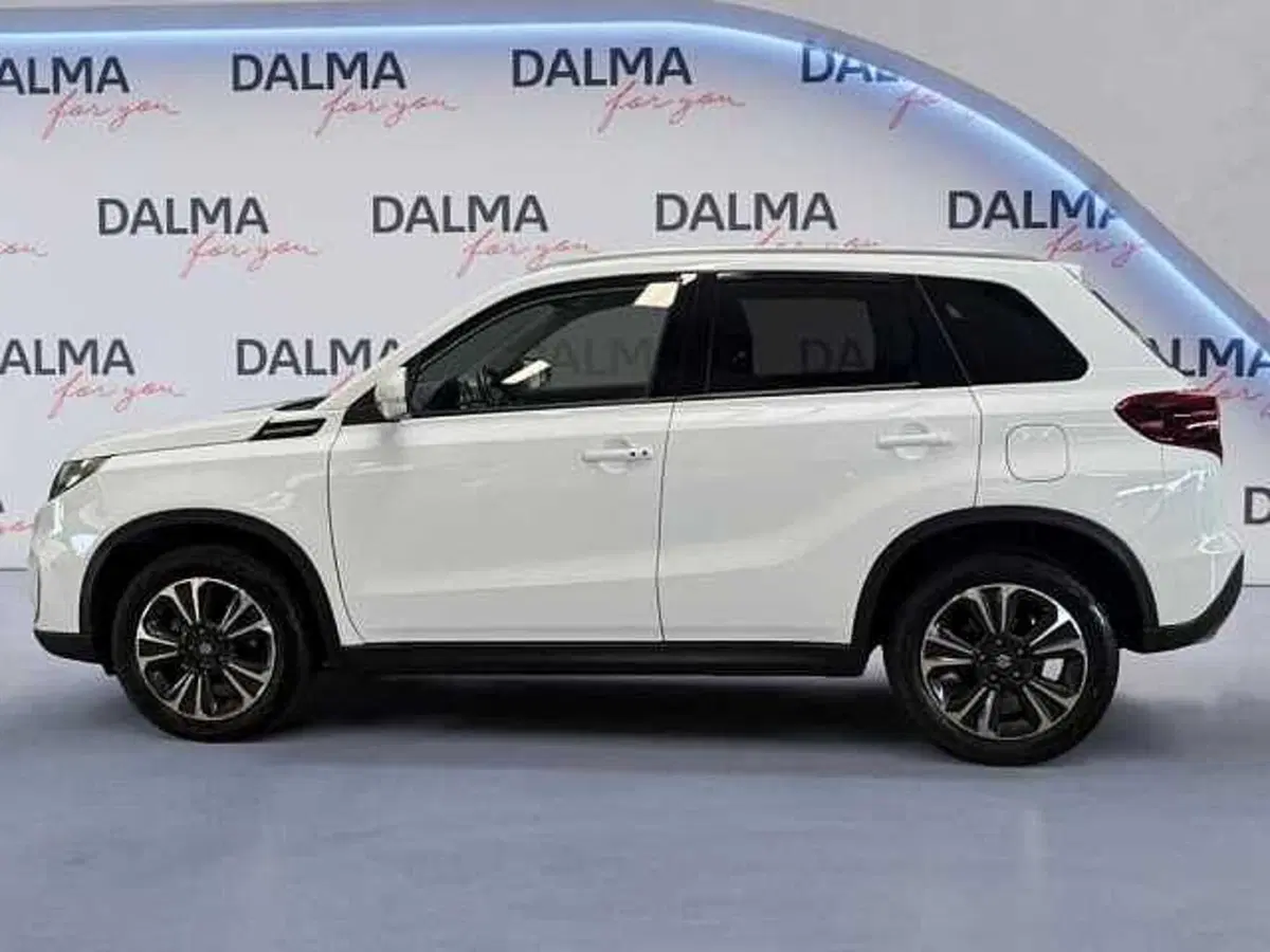 Suzuki Vitara usata a Milano (2)