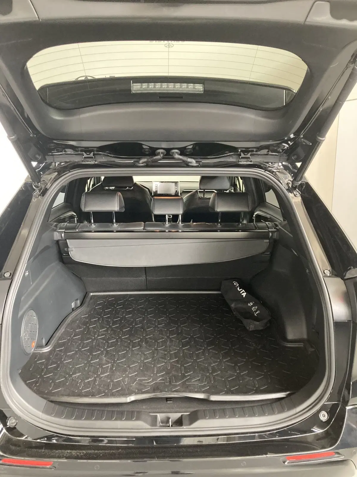 Toyota Rav4 usata a Barletta-Andria-Trani (7)
