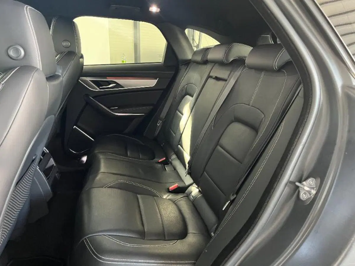 Jaguar F-Pace usata a Venezia (13)