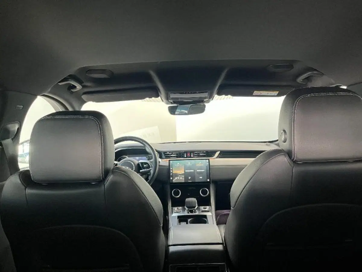 Jaguar F-Pace usata a Venezia (15)