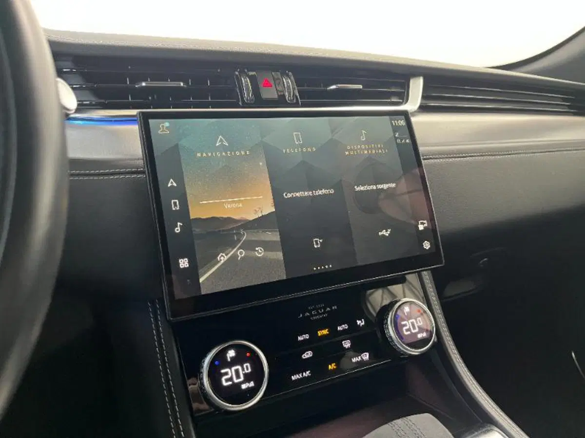 Jaguar F-Pace usata a Venezia (19)