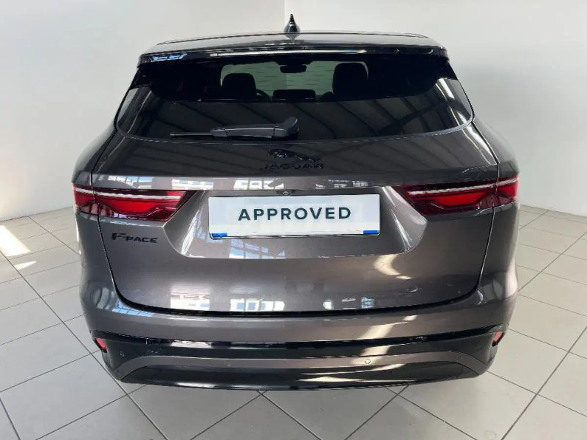 Jaguar F-Pace usata a Venezia (3)