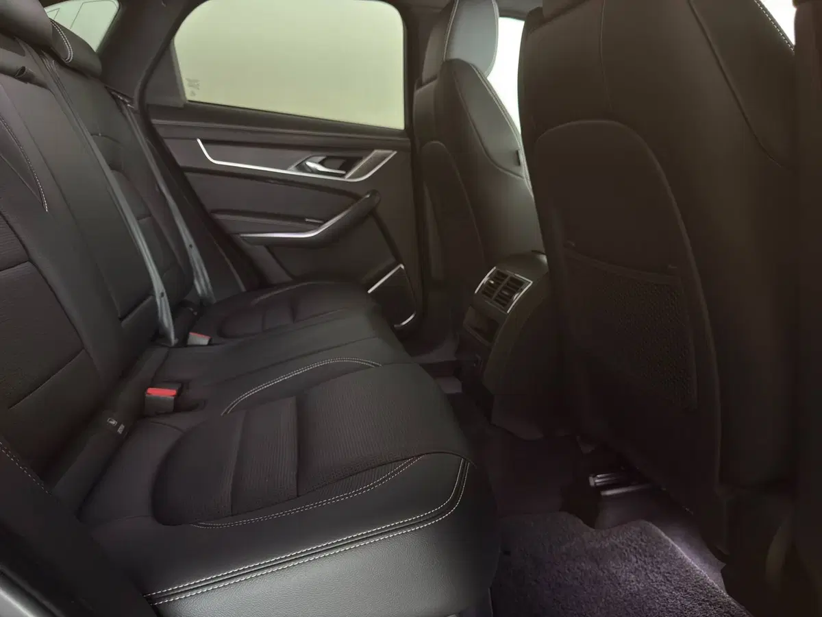 Jaguar F-Pace usata a Alessandria (5)