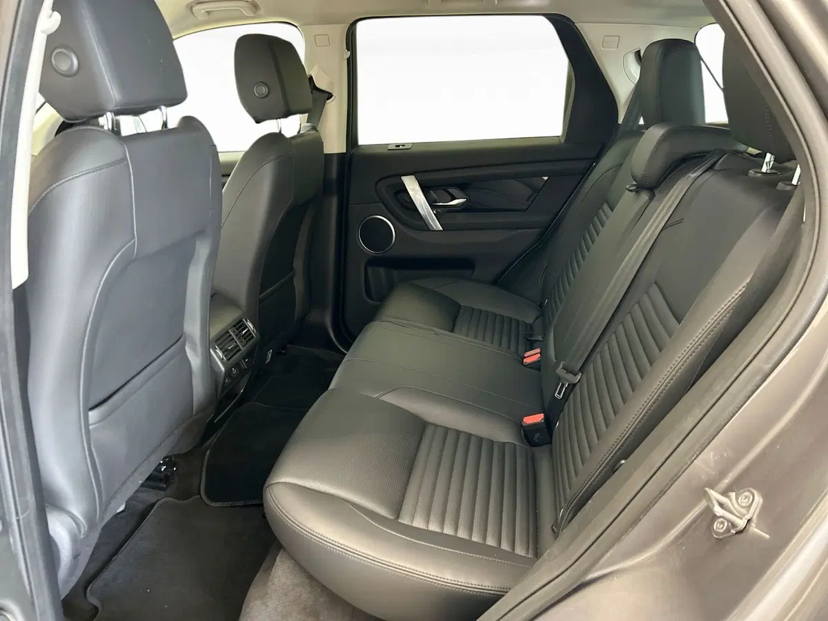 Land Rover Discovery Sport usata a Modena (5)
