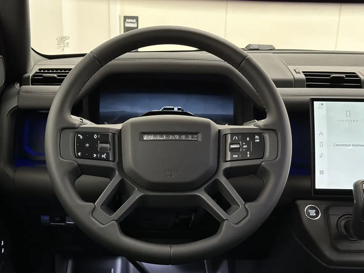 Land Rover Defender usata a Lodi (10)