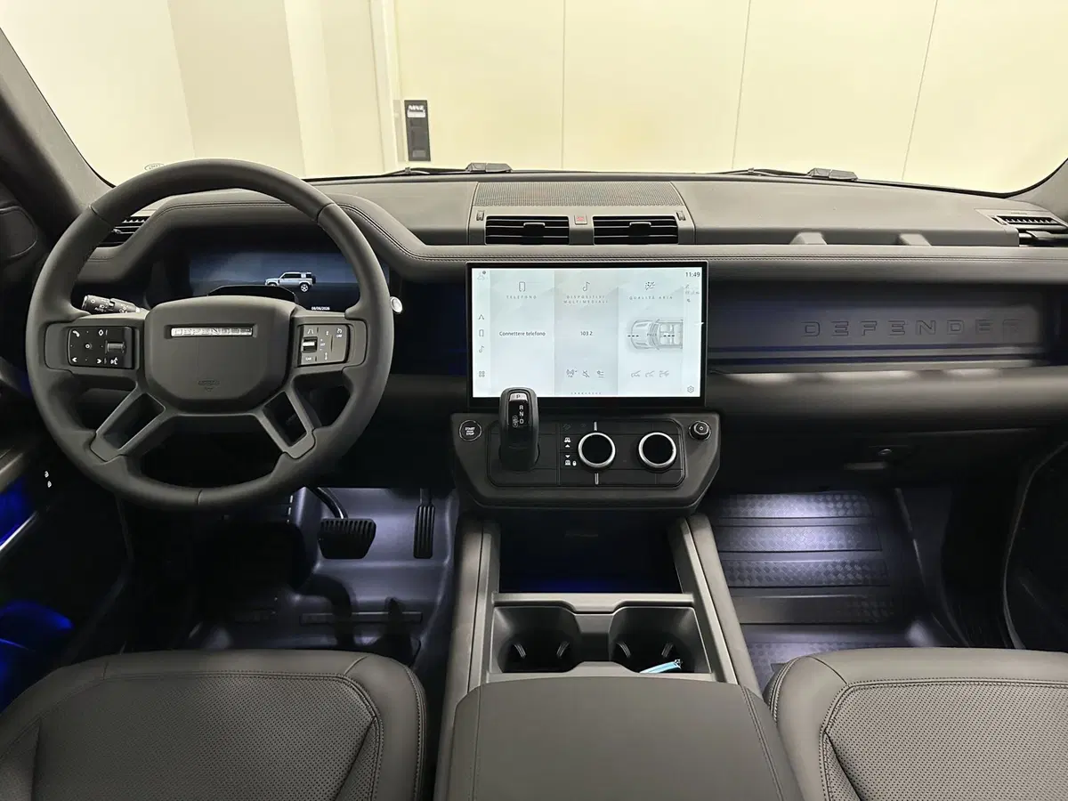 Land Rover Defender usata a Lodi (4)