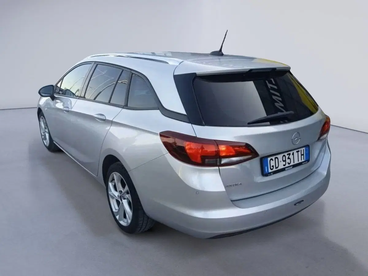 Opel Astra Station Wagon usata a Padova (7)