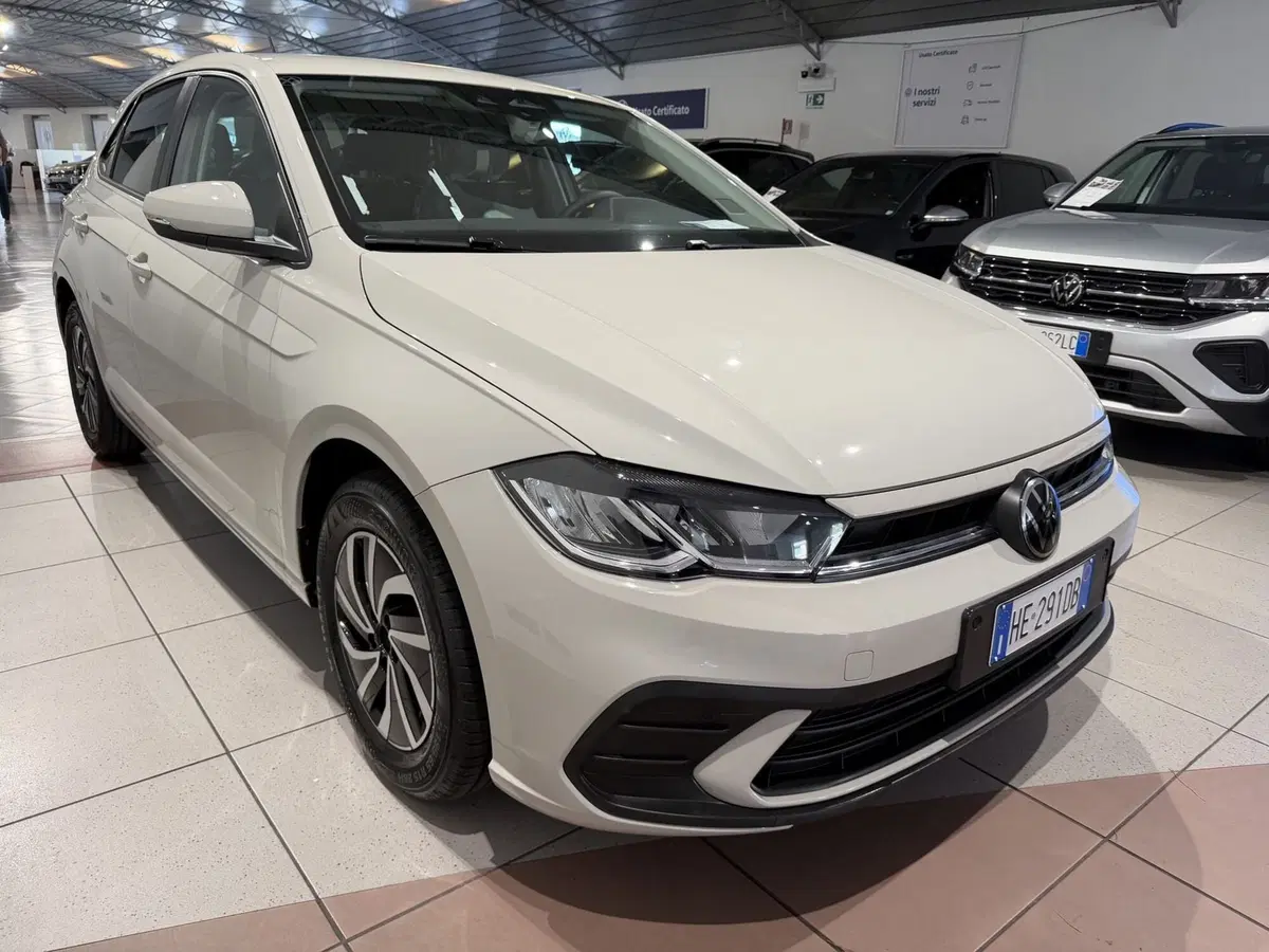 Volkswagen Polo nuova a Genova (6)