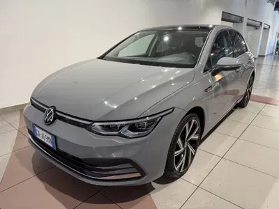 Volkswagen Golf 1.5 eTSI 130 CV EVO ACT DSG Style del 2023 usata a Genova