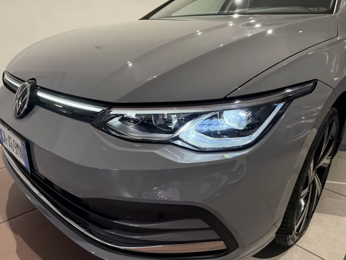 Volkswagen Golf usata a Genova (15)