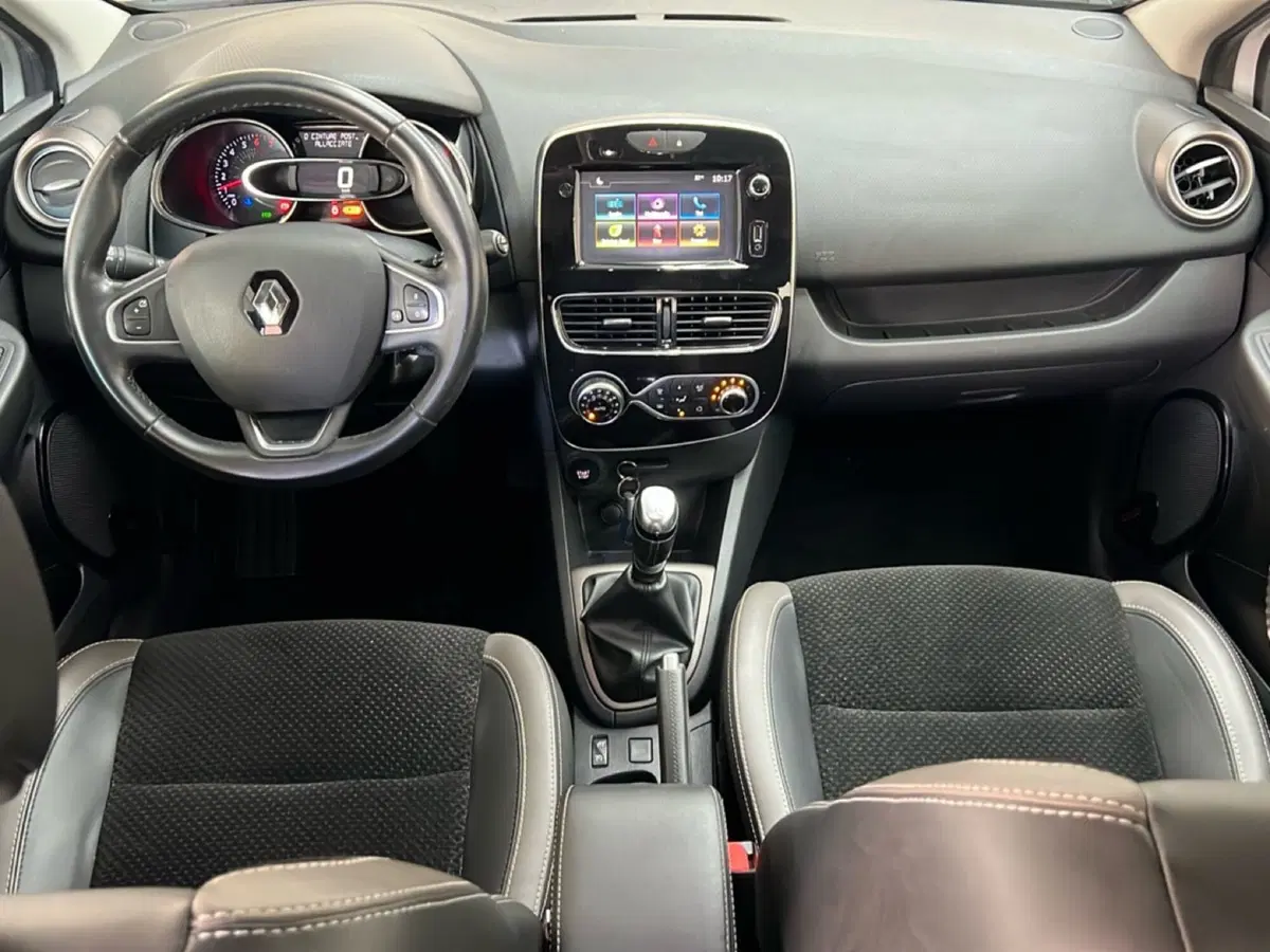 Renault Clio usata a Roma (11)