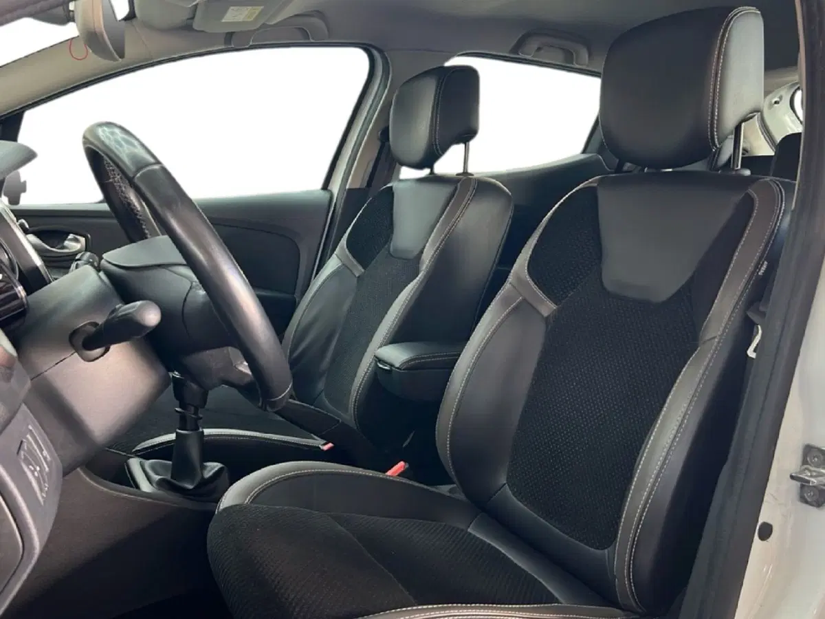 Renault Clio usata a Roma (12)