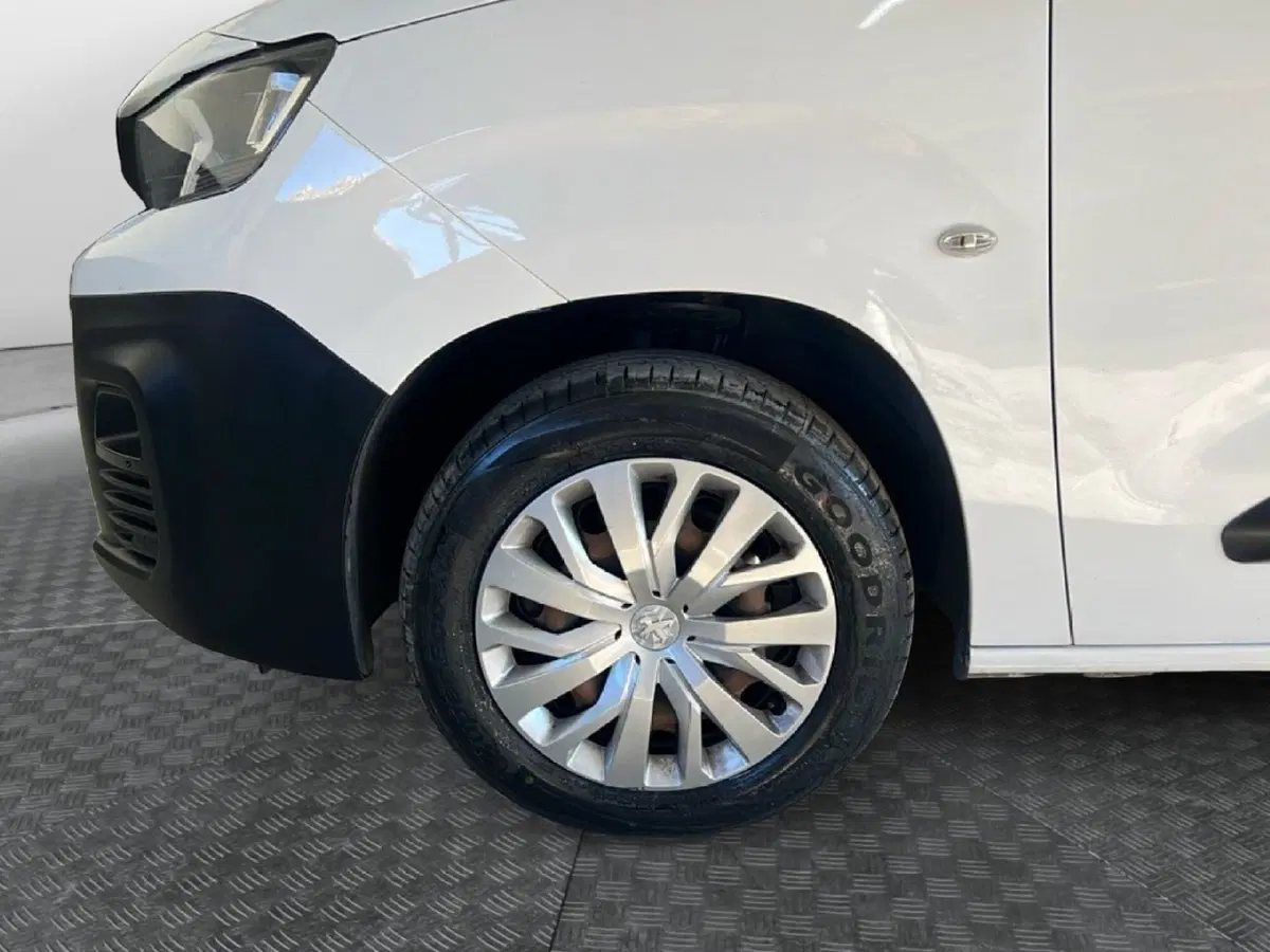 Peugeot Partner Furgone usata a Roma (9)
