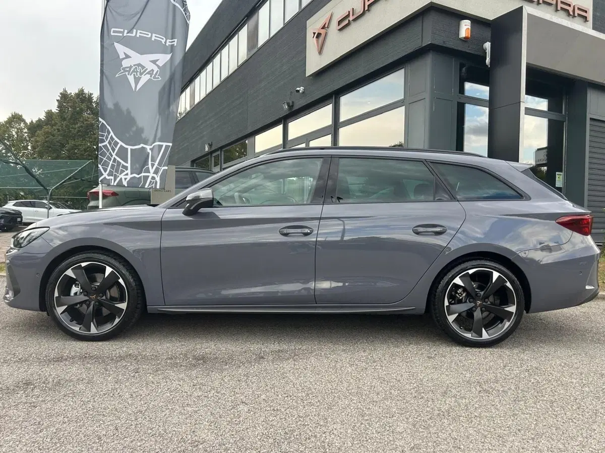 Cupra Leon Station Wagon nuova a Bologna (3)