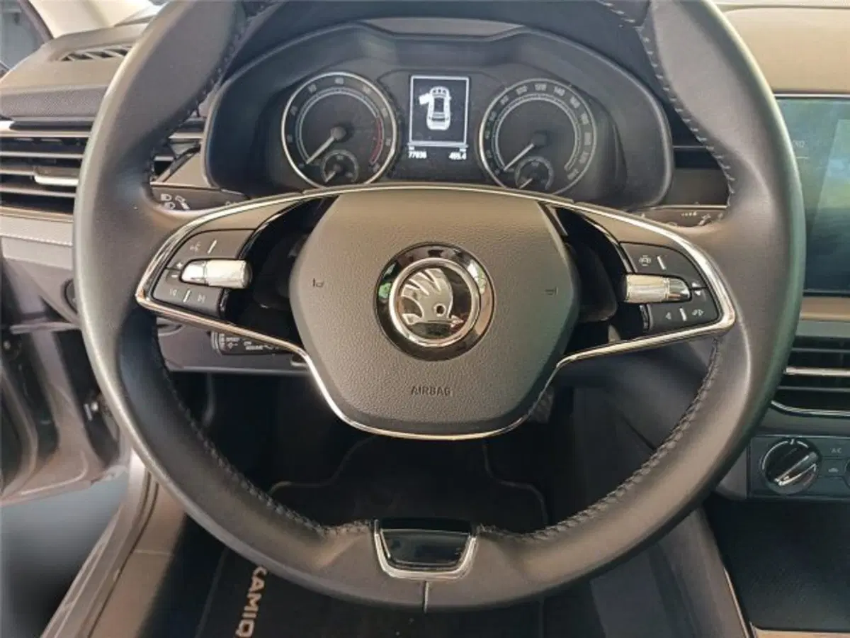 Skoda Kamiq usata a Bari (15)