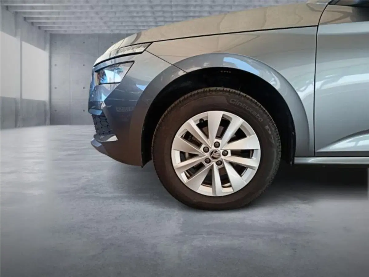 Skoda Kamiq usata a Bari (8)