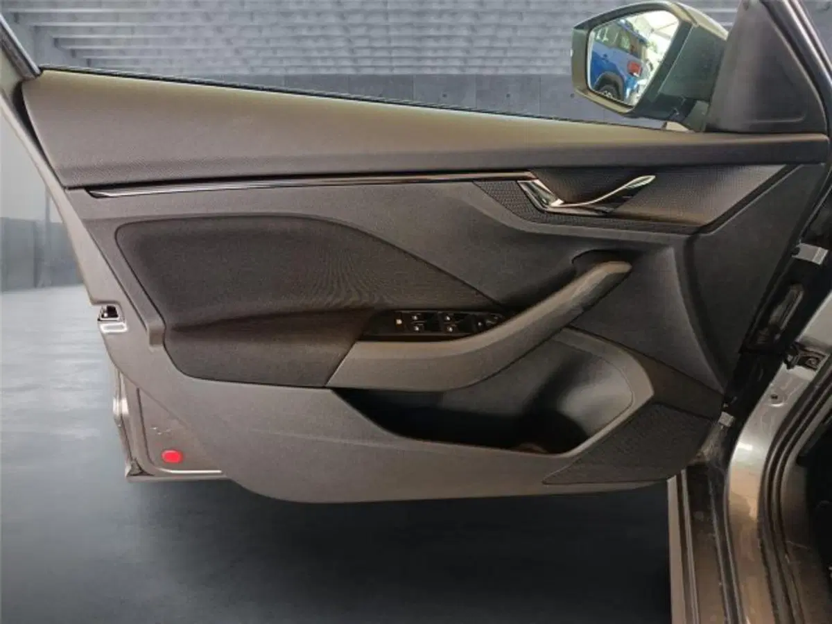Skoda Kamiq usata a Bari (9)