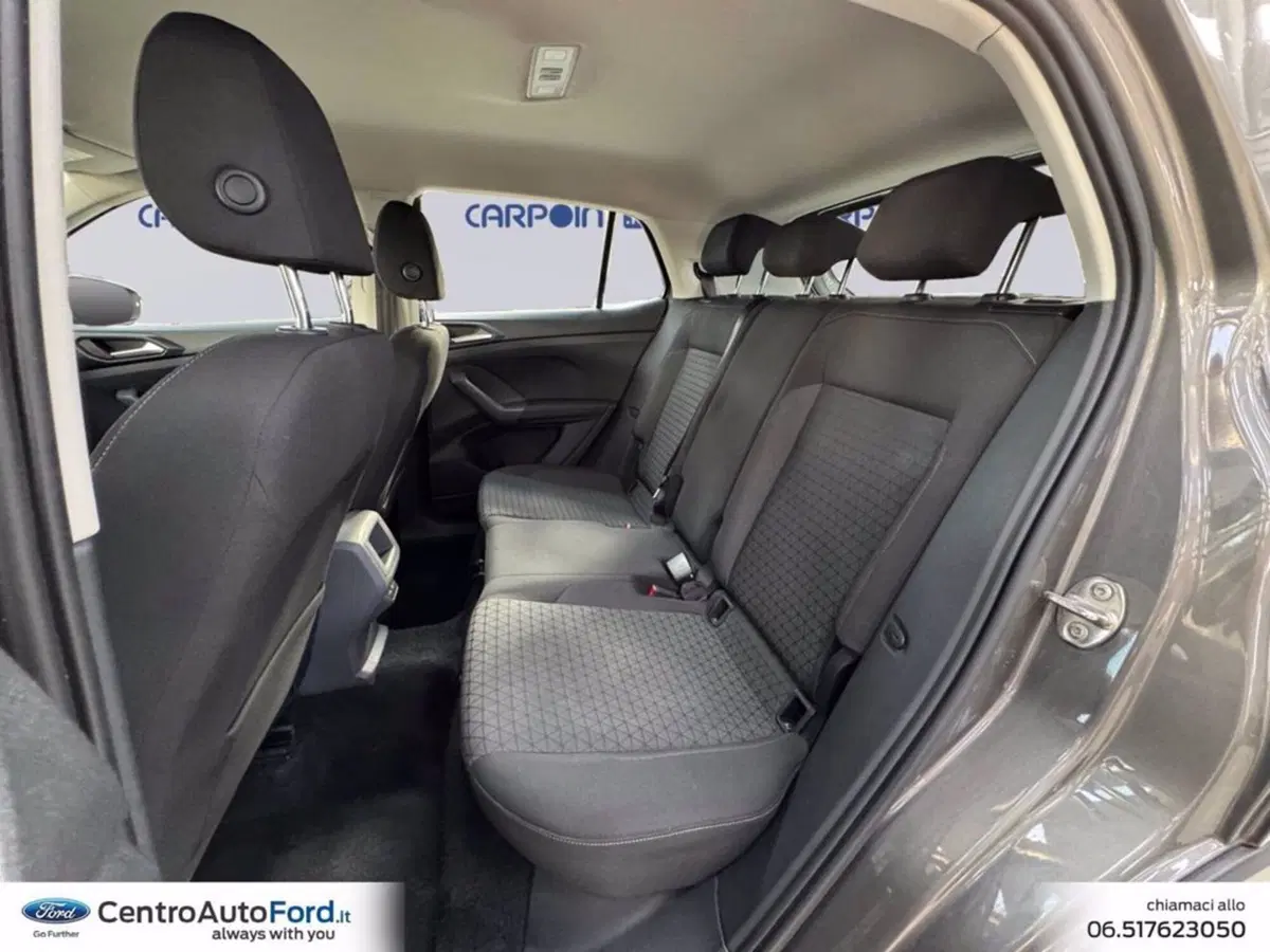 Volkswagen T-Cross usata a Roma (13)