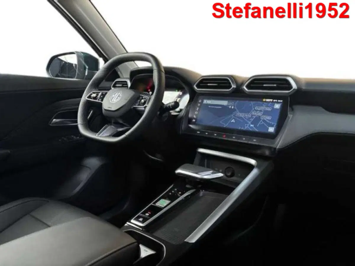 Mg ZS EV nuova a Bologna (15)