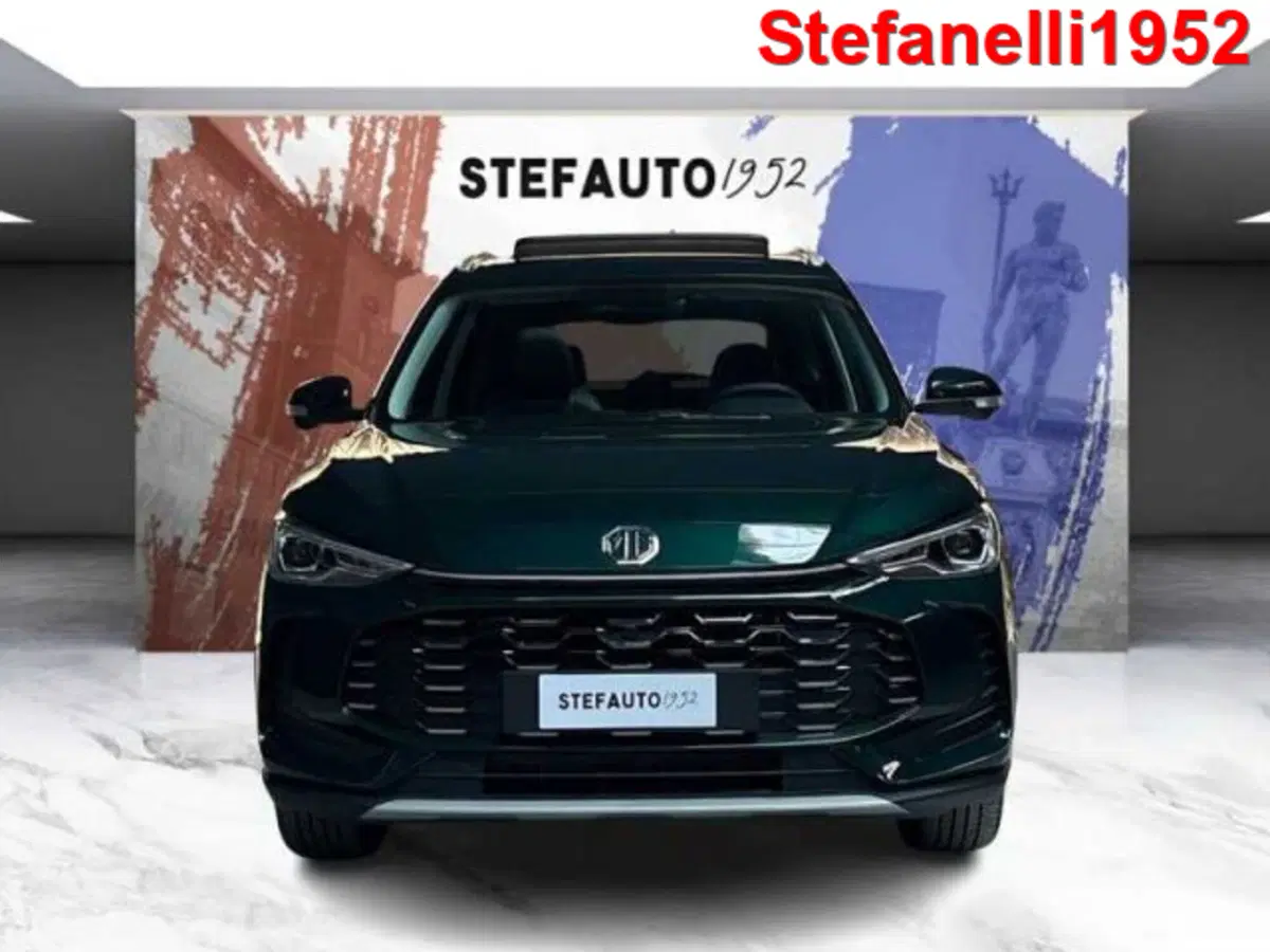 Mg ZS EV nuova a Bologna (4)