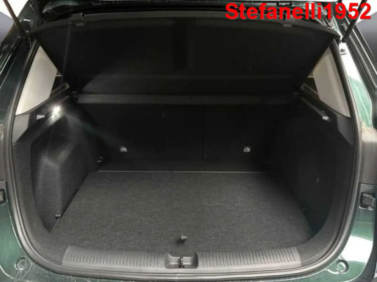 Mg ZS EV nuova a Bologna (7)