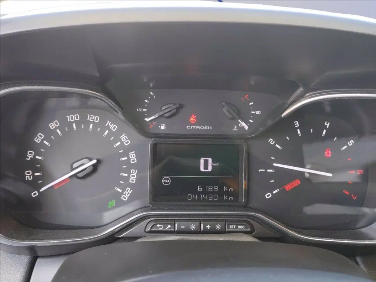 Citroen C3 Aircross usata a Milano (11)