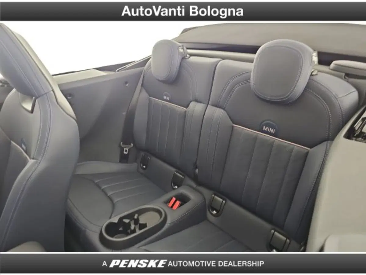 MINI Mini Cabrio usata a Bologna (12)