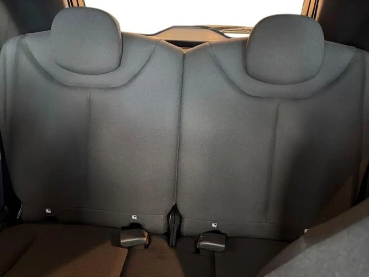 Toyota Aygo X nuova a Sassari (10)