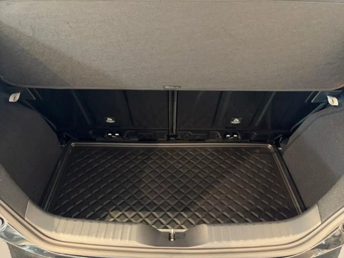 Toyota Aygo X nuova a Sassari (5)