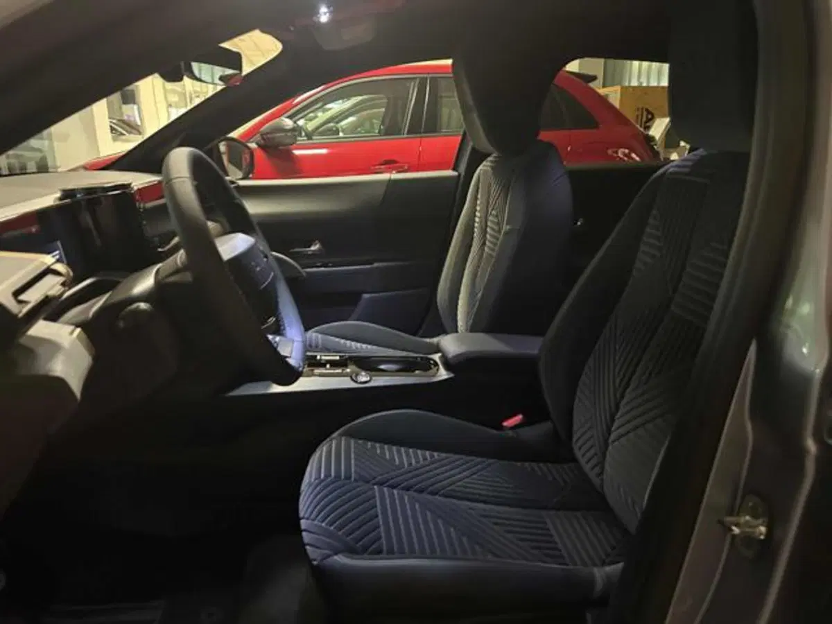 Lancia Ypsilon nuova a Vercelli (2)