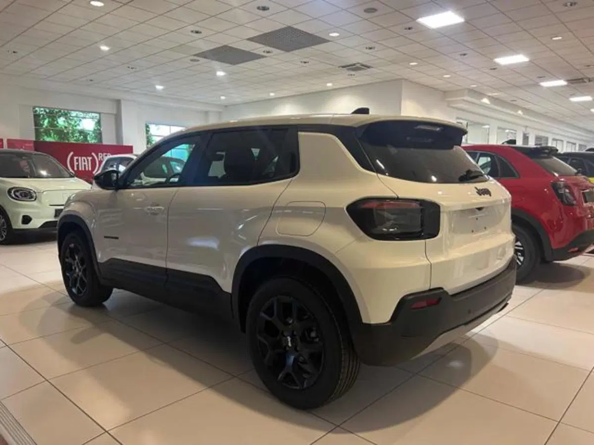 Jeep Avenger nuova a Vercelli (3)