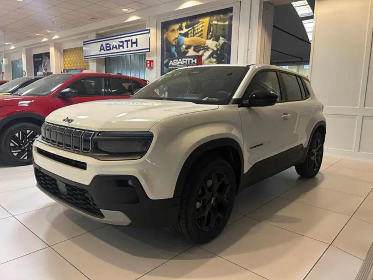 Jeep Avenger nuova a Vercelli (5)
