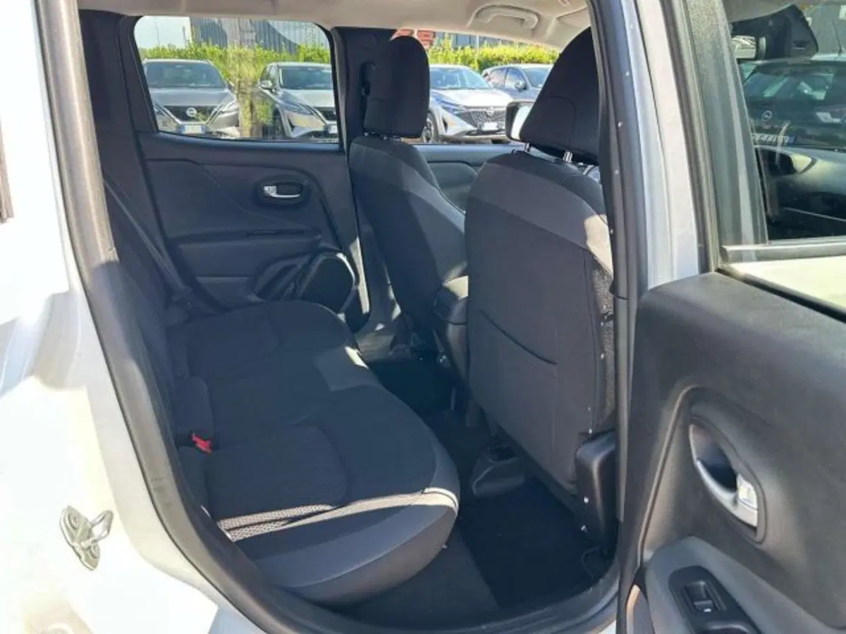 Jeep Renegade usata a Firenze (12)