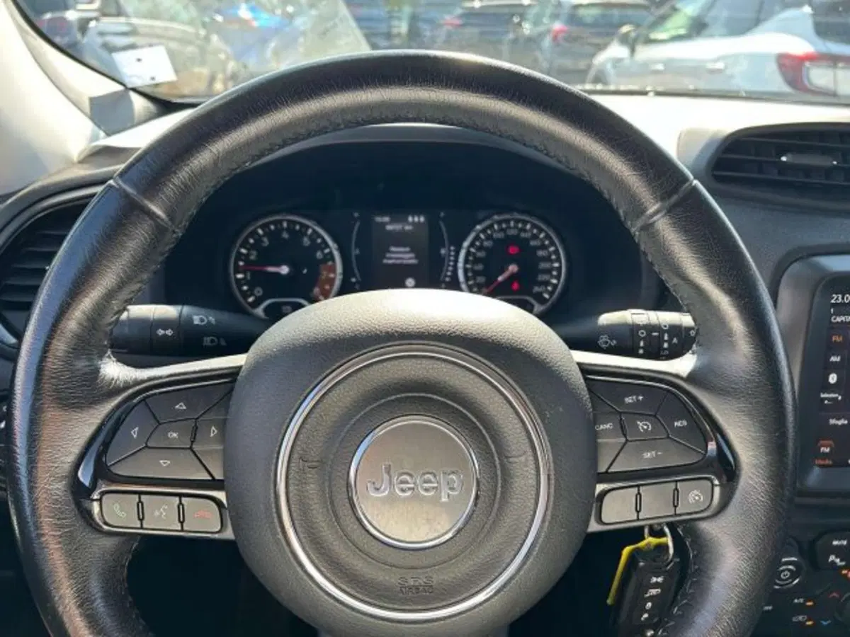 Jeep Renegade usata a Firenze (13)