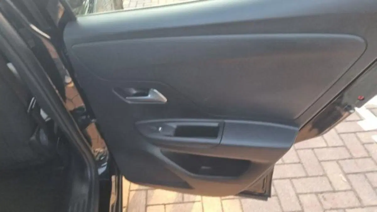 Opel Mokka usata a Savona (12)