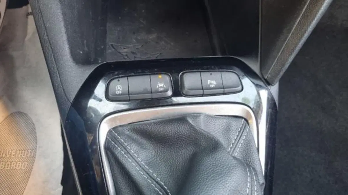 Opel Corsa usata a Savona (7)