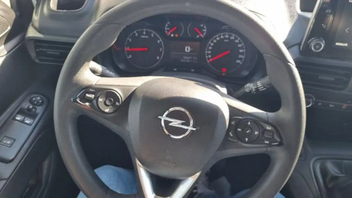 Opel Combo Furgone usata a Savona (12)