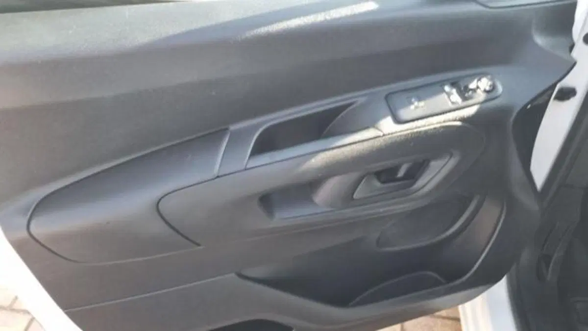 Opel Combo Furgone usata a Savona (18)