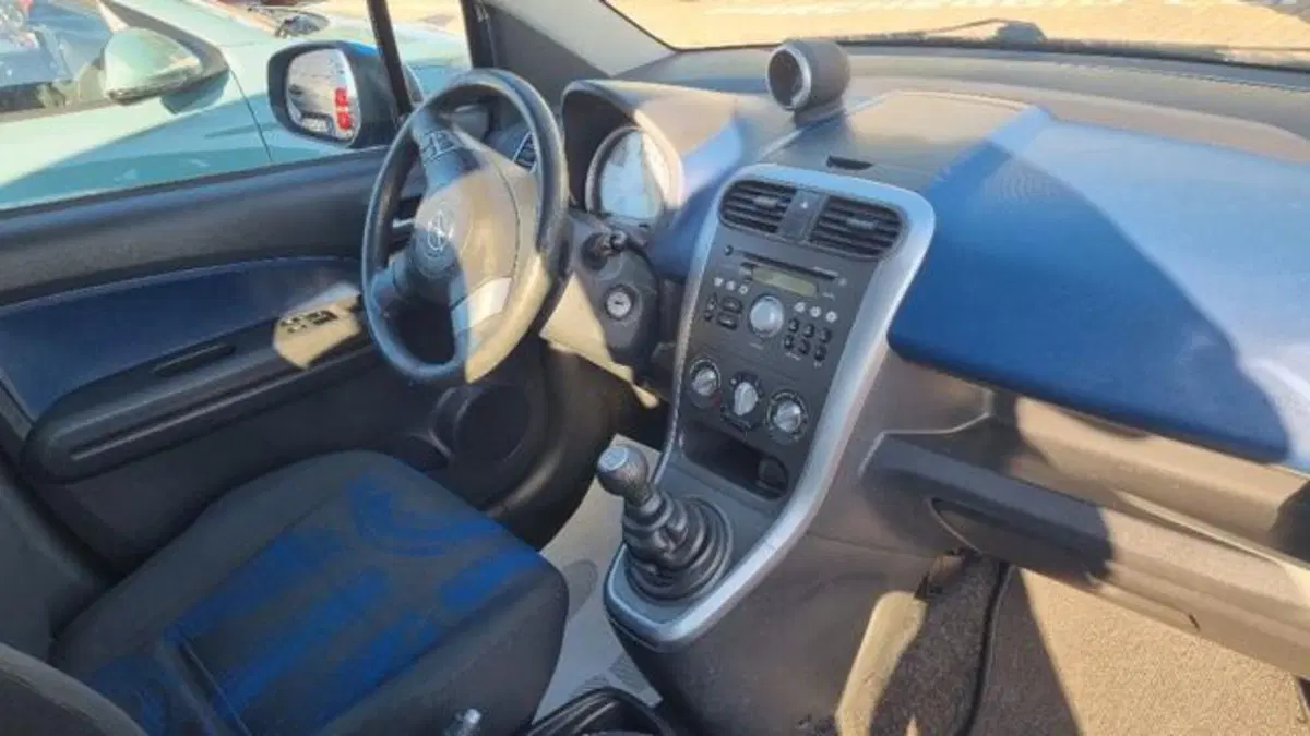 Opel Agila usata a Savona (7)
