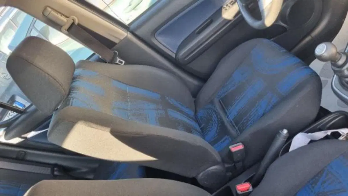 Opel Agila usata a Savona (9)