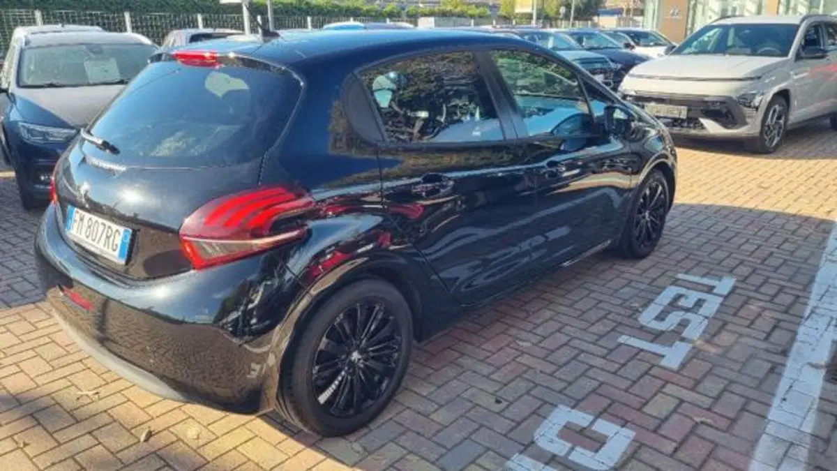 Peugeot 208 usata a Savona (15)