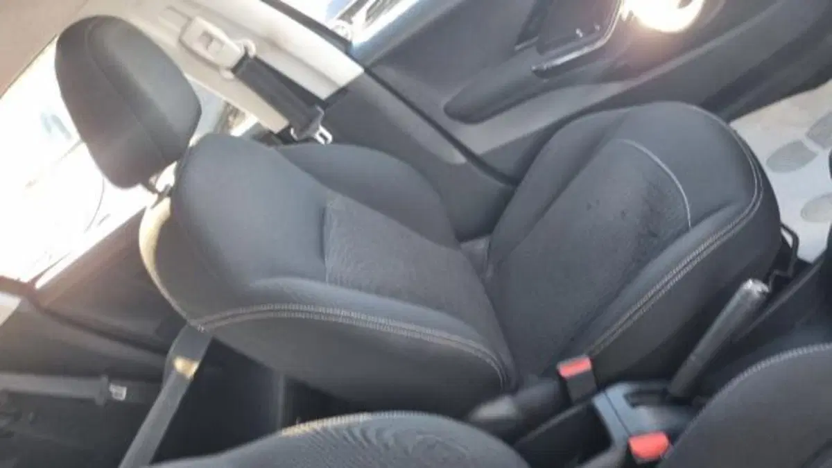 Peugeot 208 usata a Savona (20)