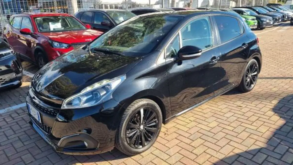 Peugeot 208 usata a Savona (4)